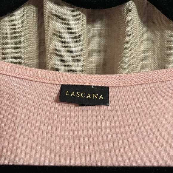 Lascana stretchy sleeveless shirt. Very soft material. 100% Viscose. Worn once. - Picture 2 of 6